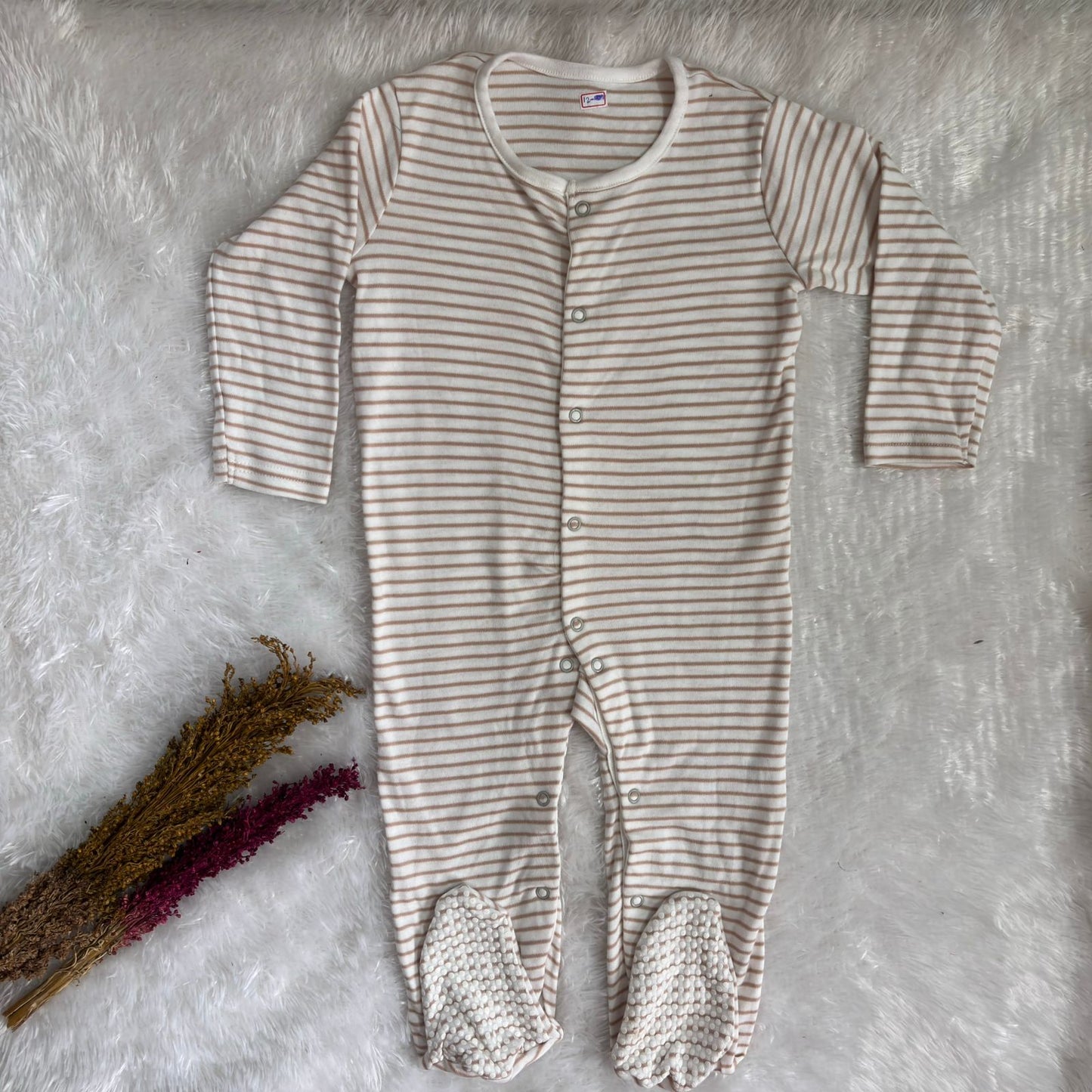 Branded baby sleepsuits (12 to 18 months)SL01