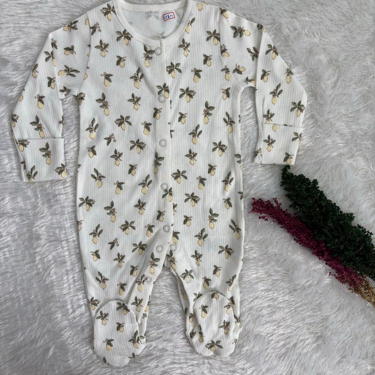 Branded baby sleepsuits (3 to 6 months)SL01