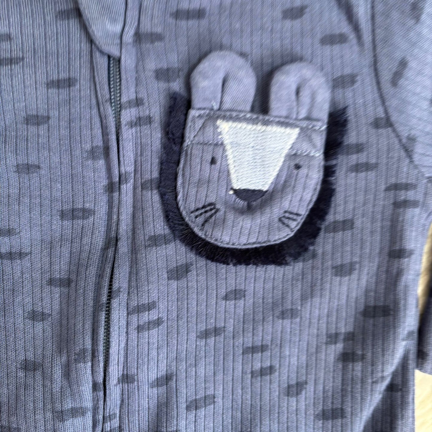 Branded baby sleepsuits (12 to 18 months)SL01