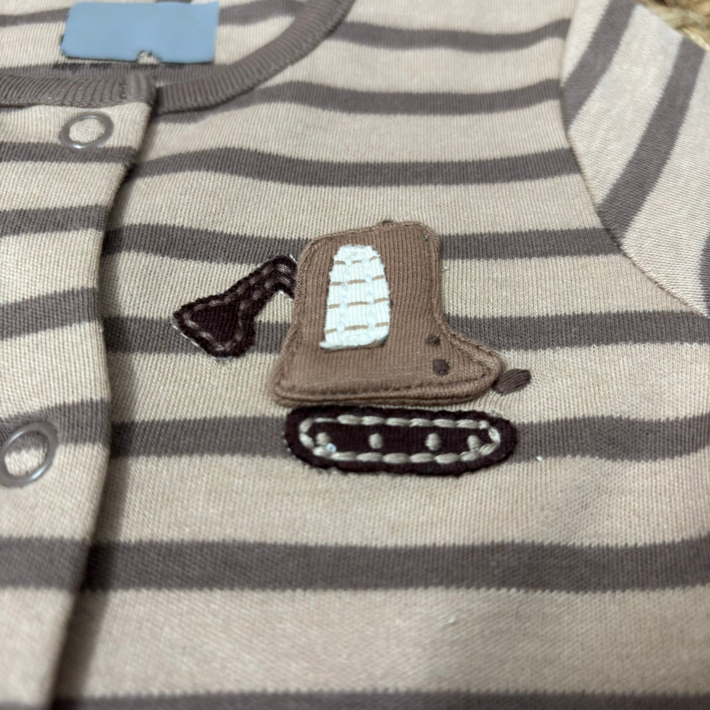 Branded baby sleepsuits SL01