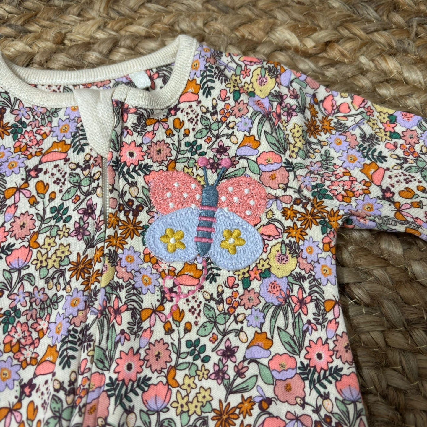 Branded baby sleepsuits SL01