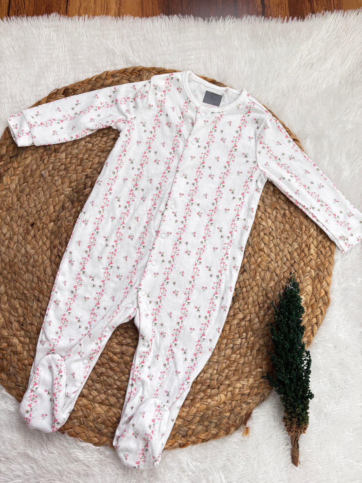 Branded baby sleepsuits SL01