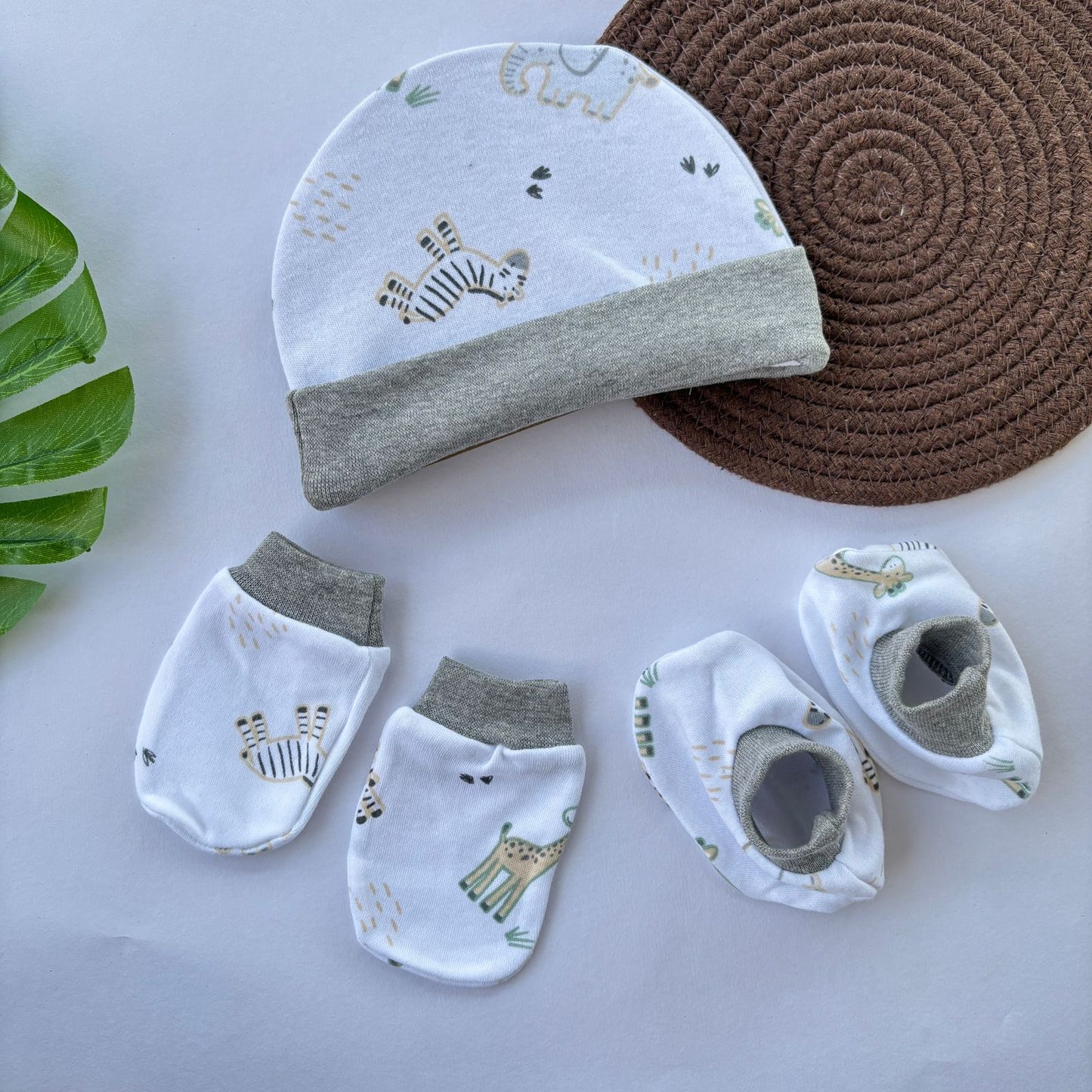 Cap Mitten and Booties Set MN01