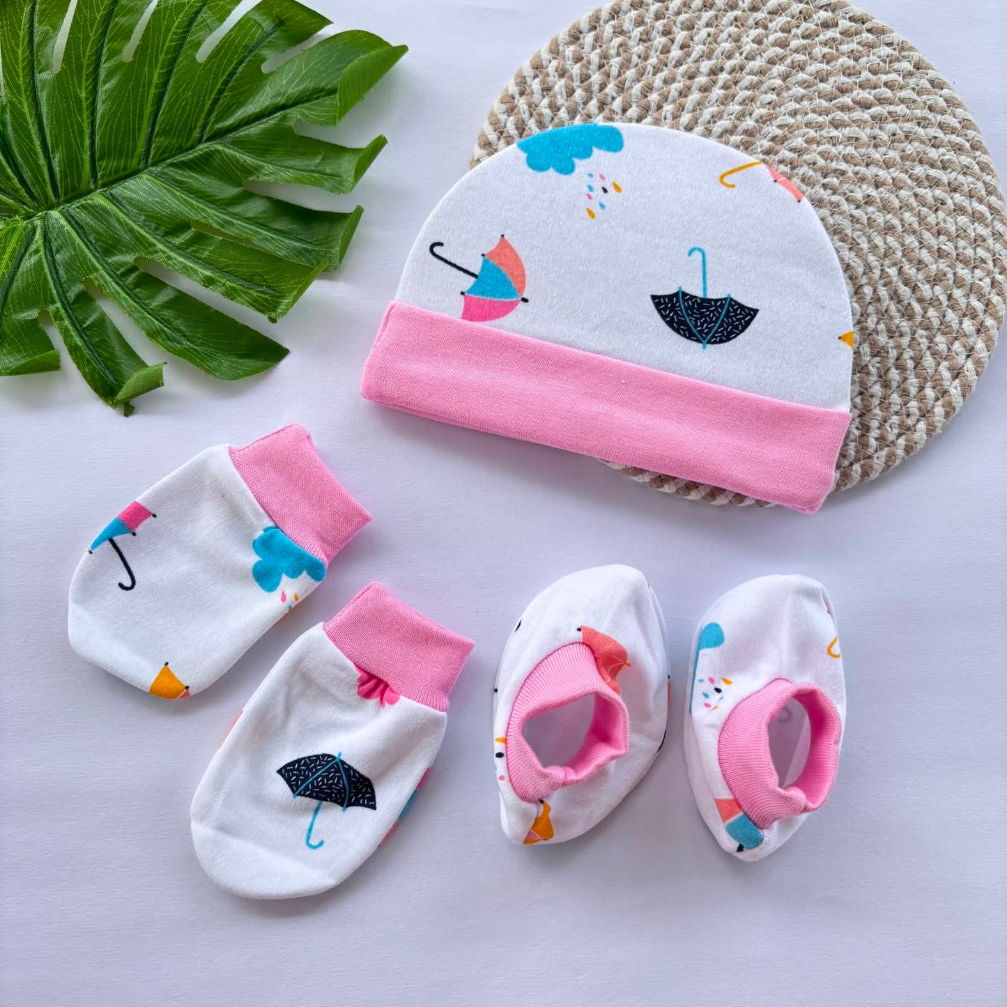 Cap Mitten and Booties Set MN01