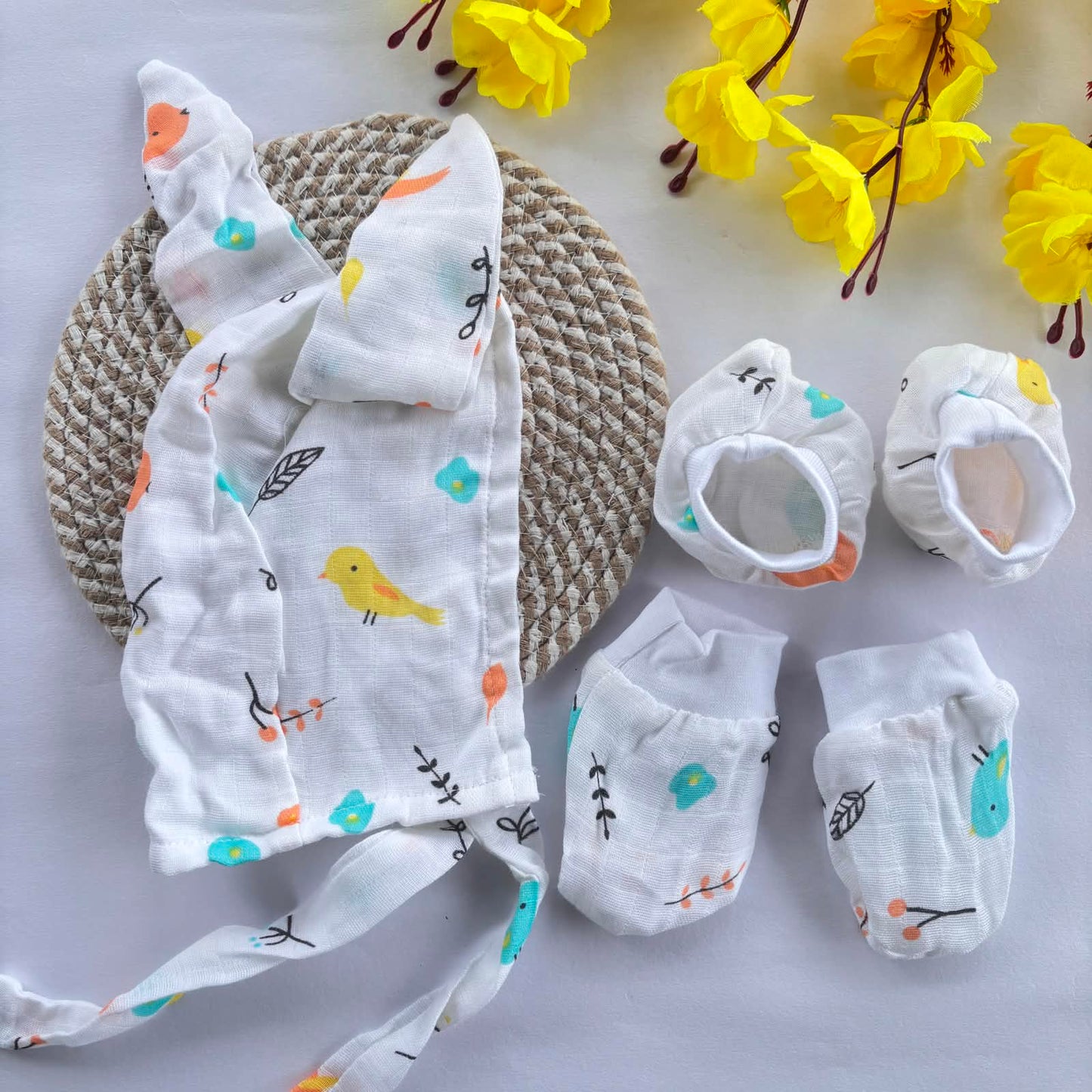 Muslin Cap Mitten and Booties Set MN01