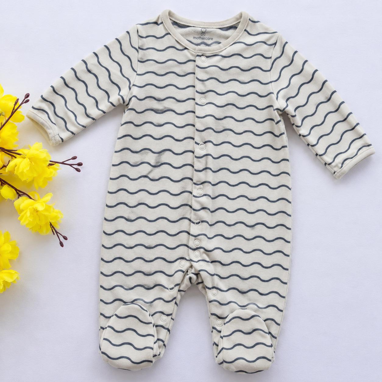 Branded baby sleepsuits SL01