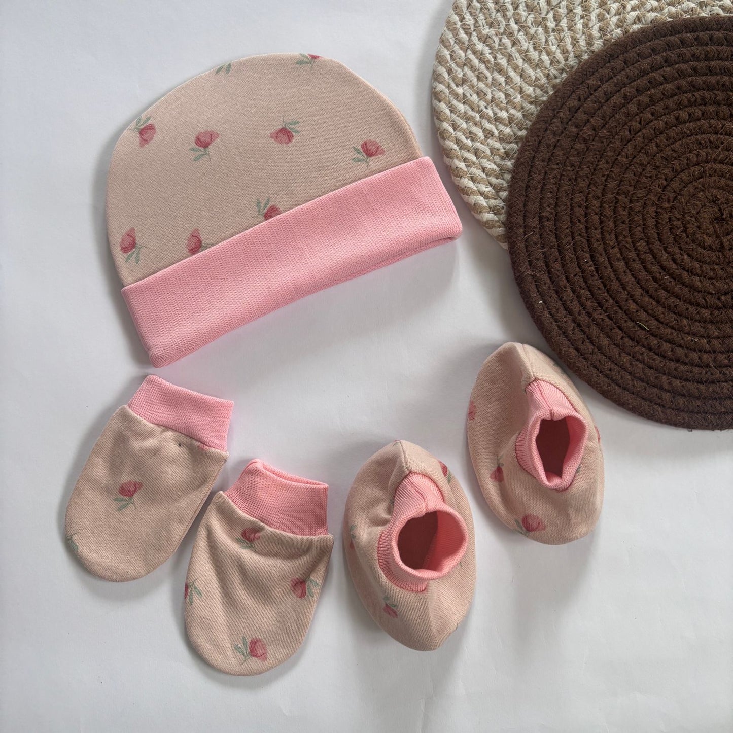 Cap Mitten and Booties Set MN01