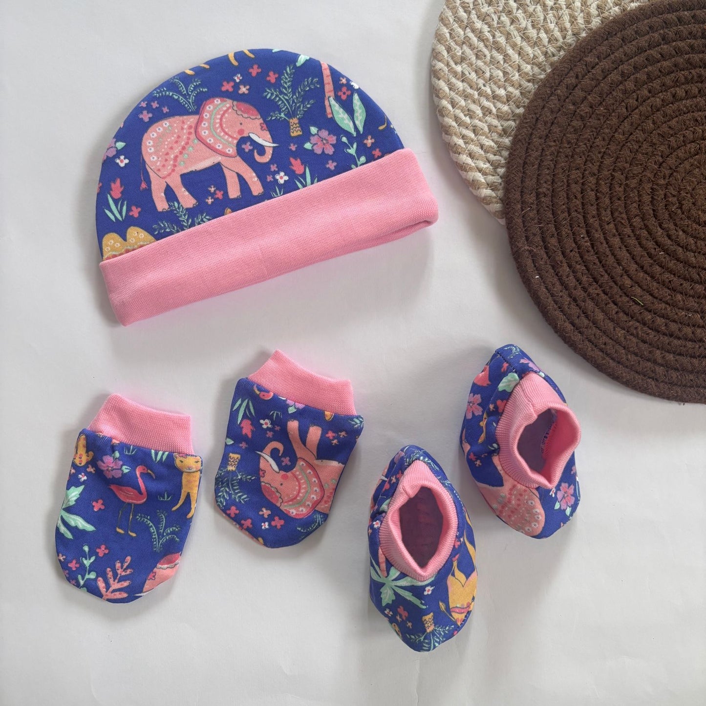 Cap Mitten and Booties Set MN01