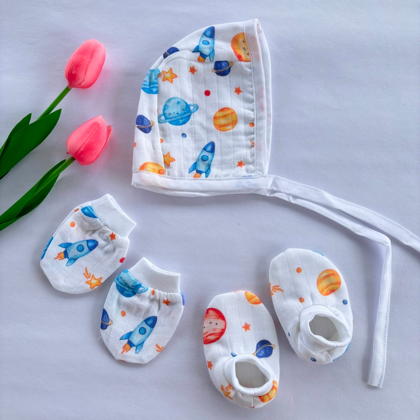 Muslin Cap Mitten and Booties Set MN01