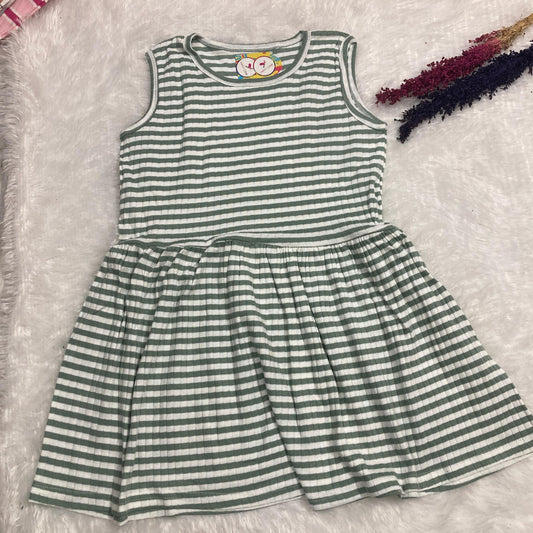 Summer Sleeveless Frock  5 to 6  years