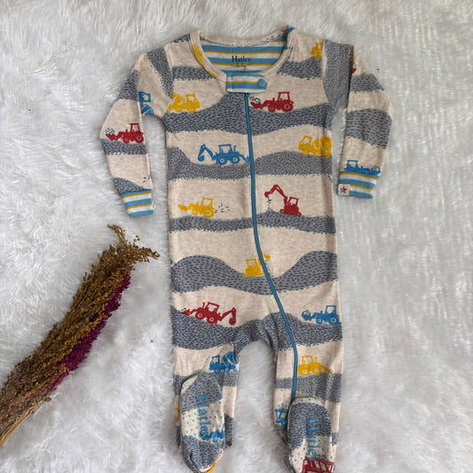Branded baby sleepsuits (6 to 12 months)SL01