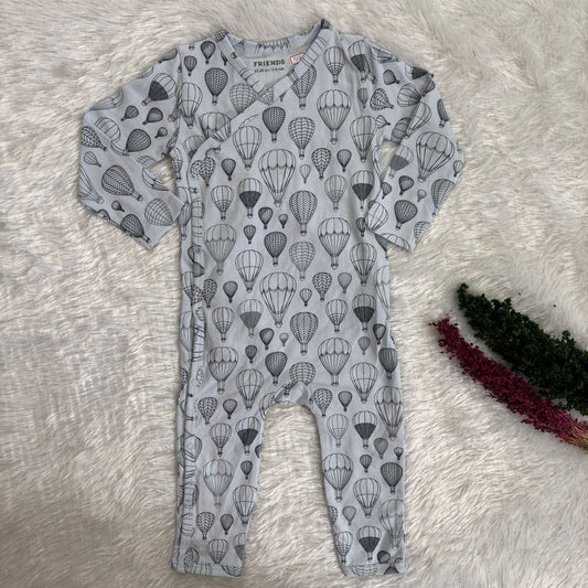 Branded baby sleepsuits (6 to 12 months)SL01