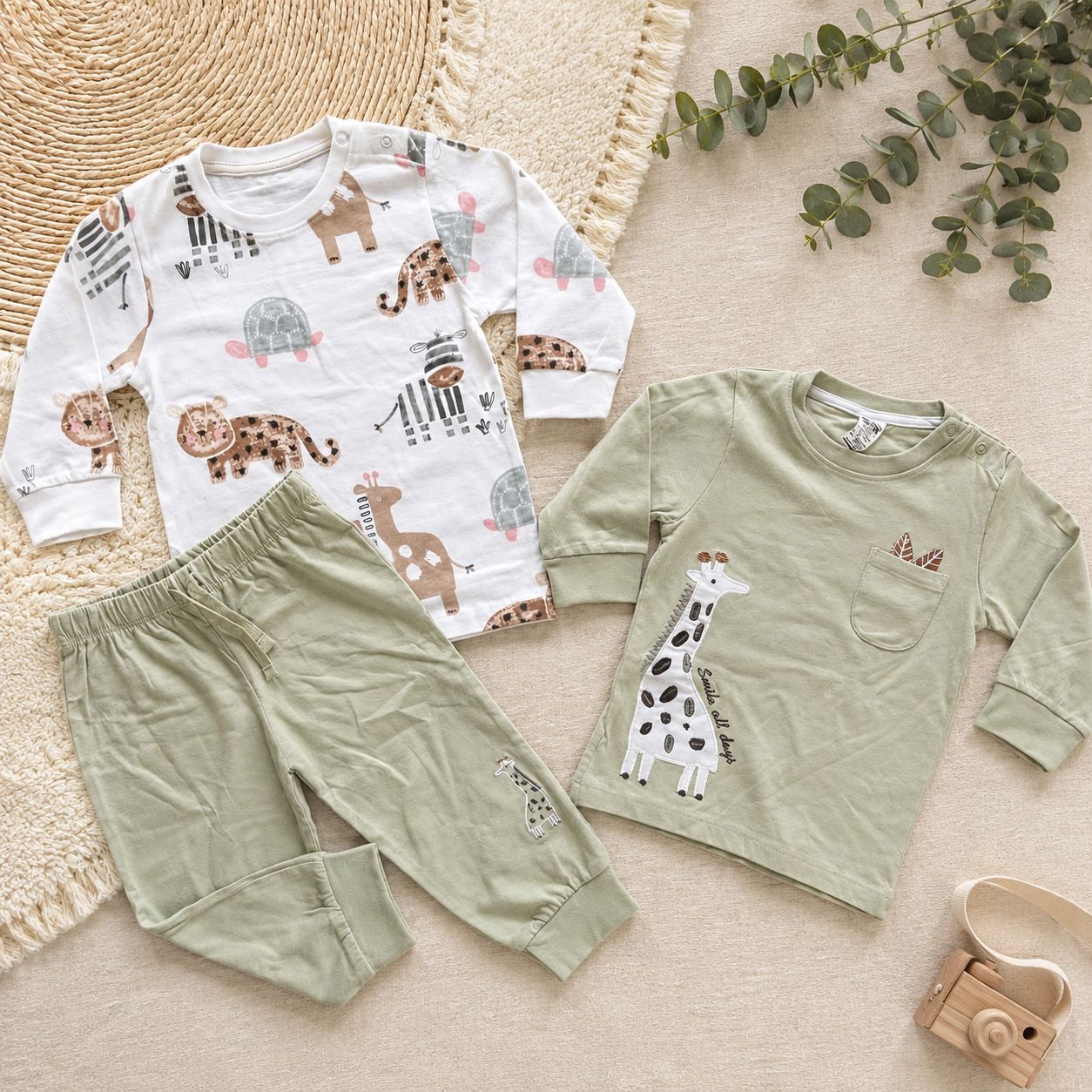 Branded Infants Co-Ord Set IC01 (Green  )