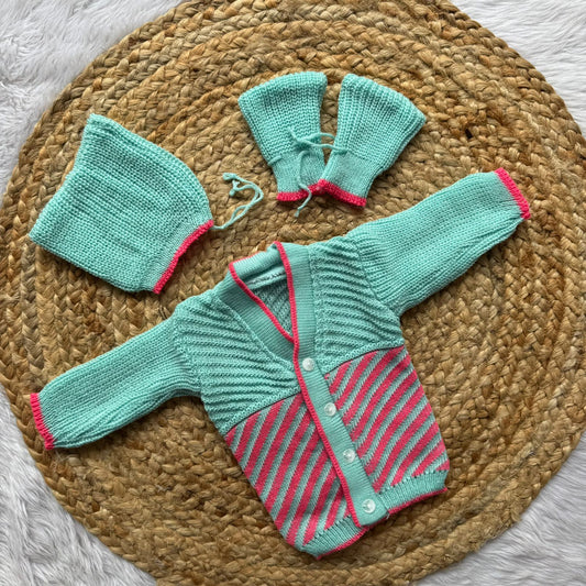 Woollen sweater Cap And Booties Set