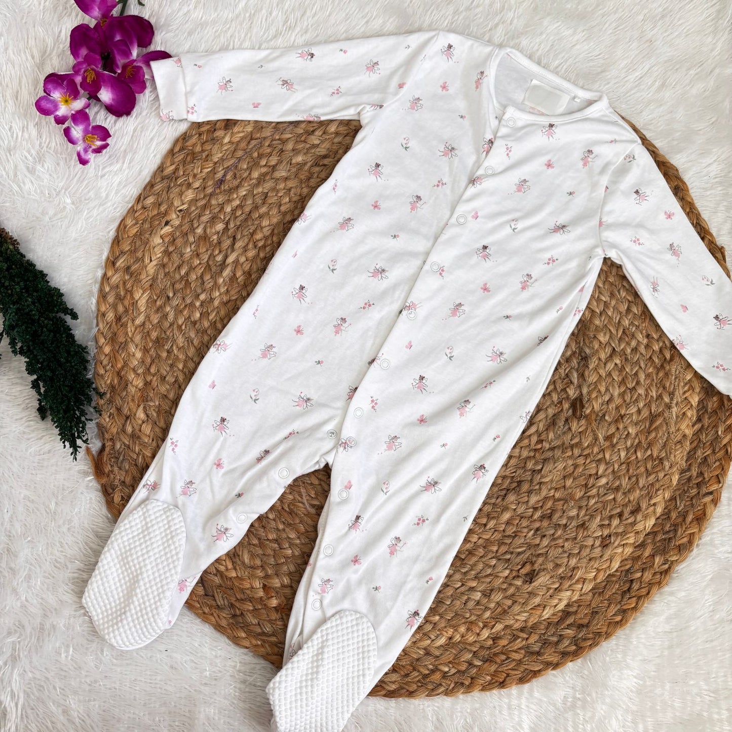 Branded baby sleepsuits SL01