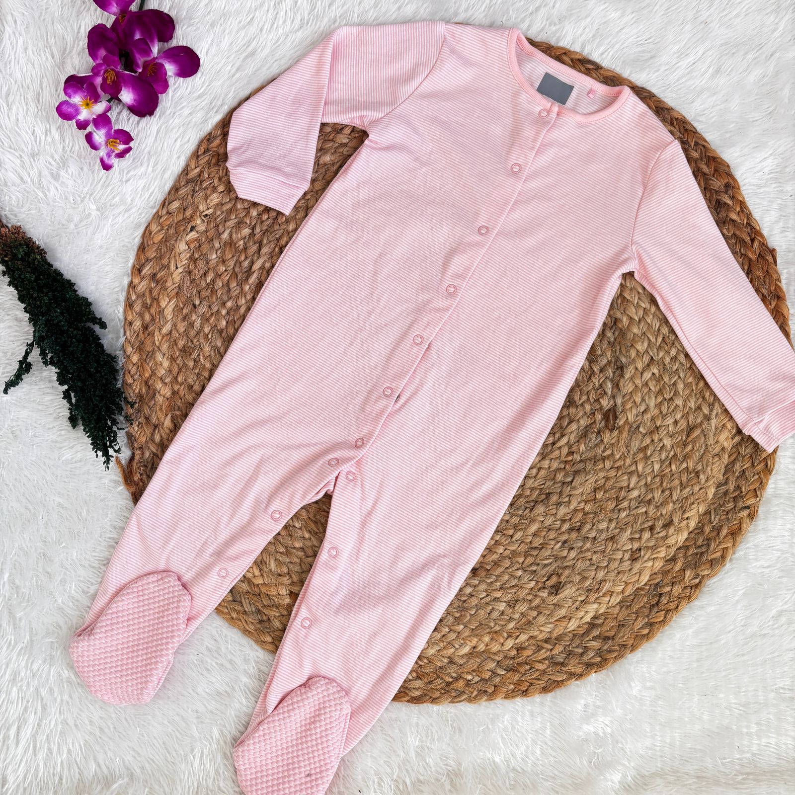 Branded baby sleepsuits SL01