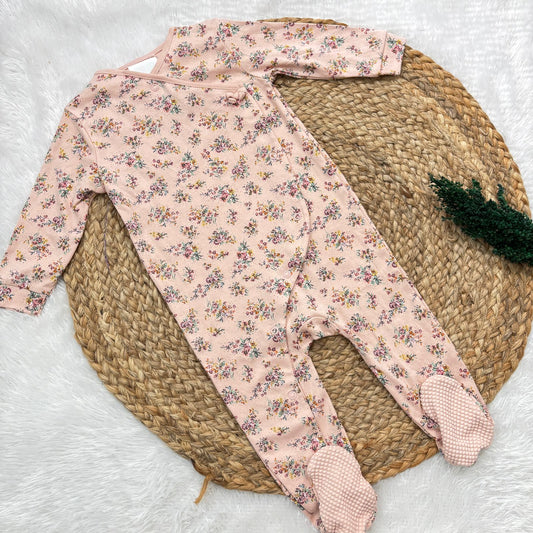 Branded baby sleepsuits SL01