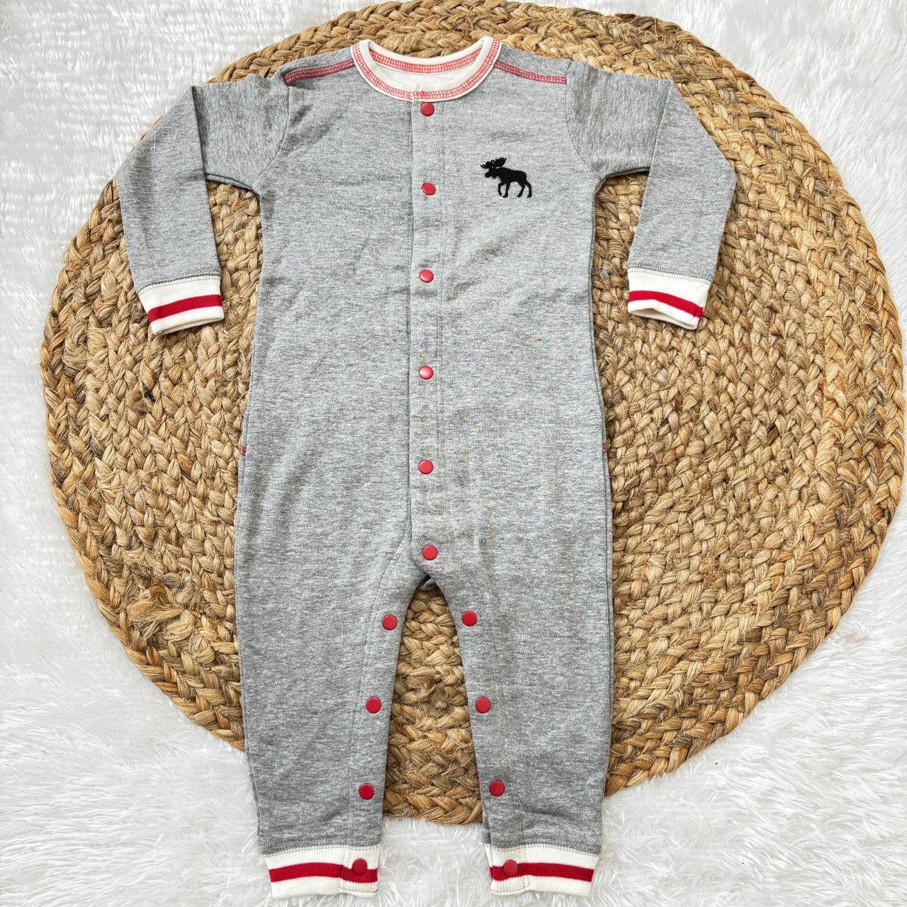 Branded baby sleepsuits SL01