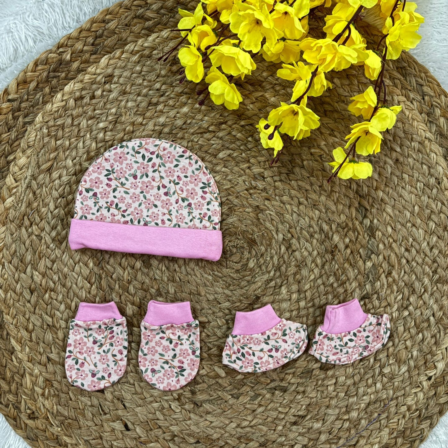 Cap Mitten and Booties Set MN01