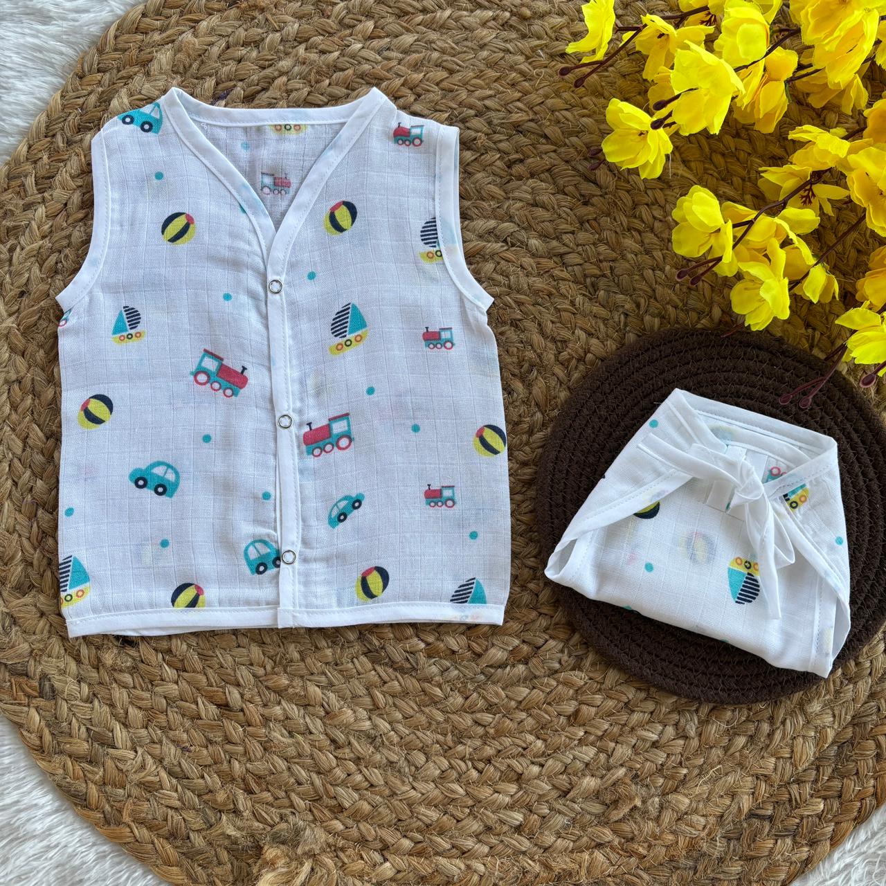 Muslin Button jablas and Nappy set 5 pcs pack