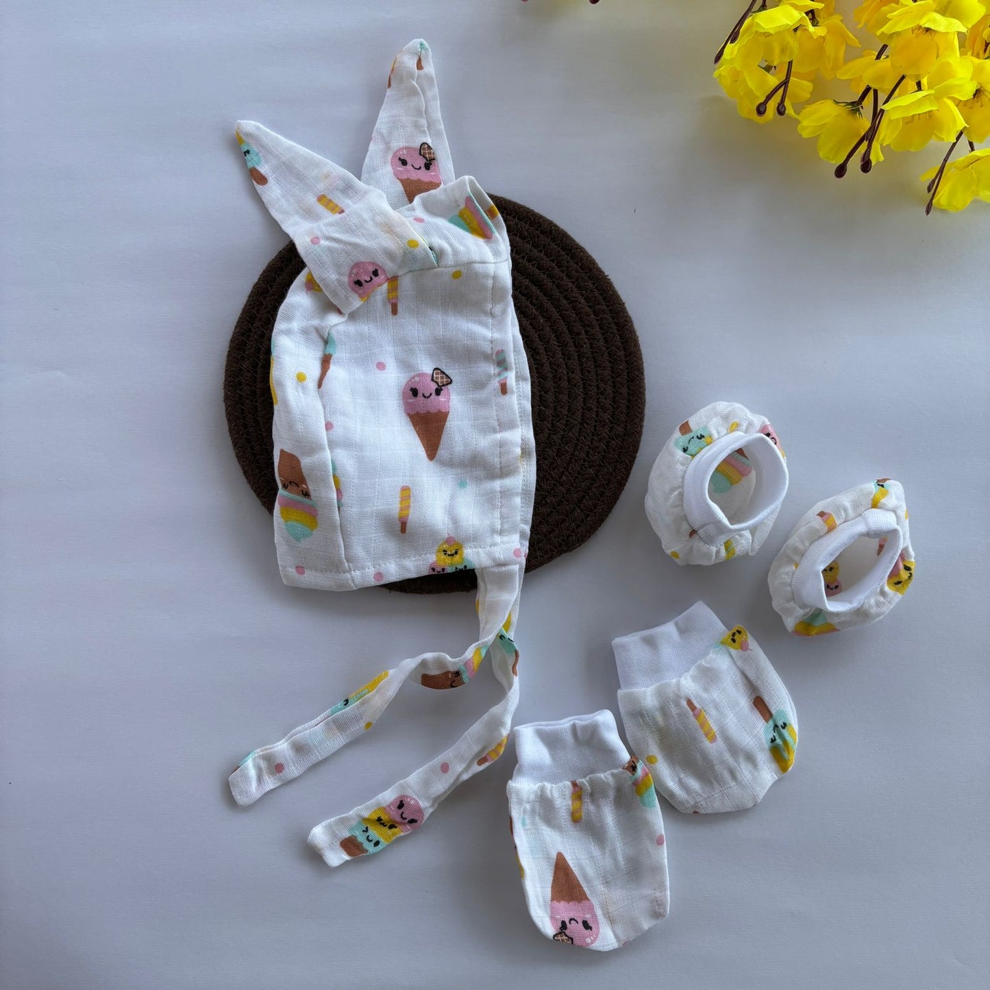 Muslin Cap Mitten and Booties Set MN01