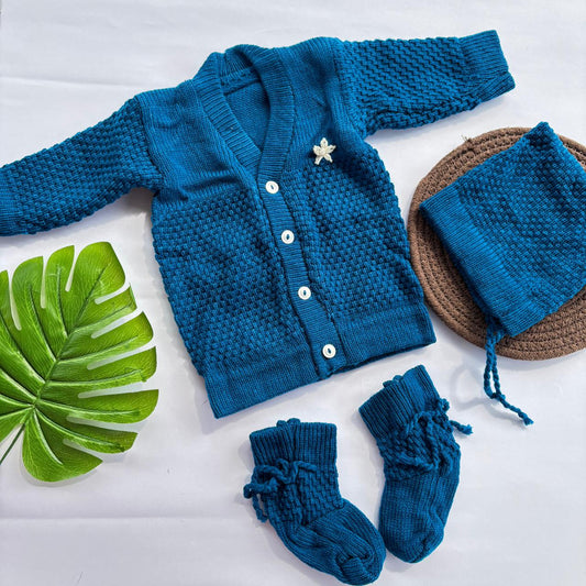 Woollen sweater Cap And Booties Set MN01