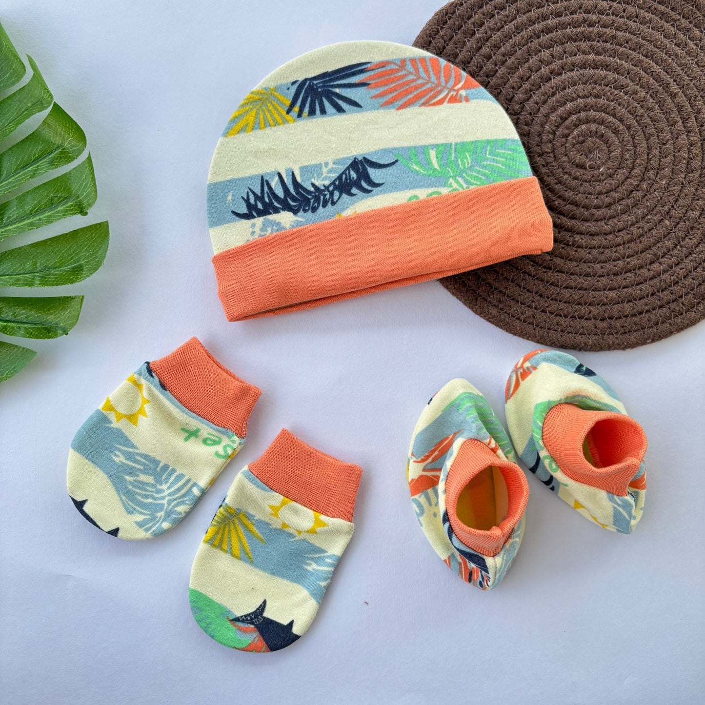 Cap Mitten and Booties Set MN01