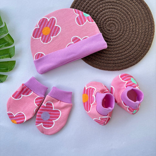 Cap Mitten and Booties Set MN01