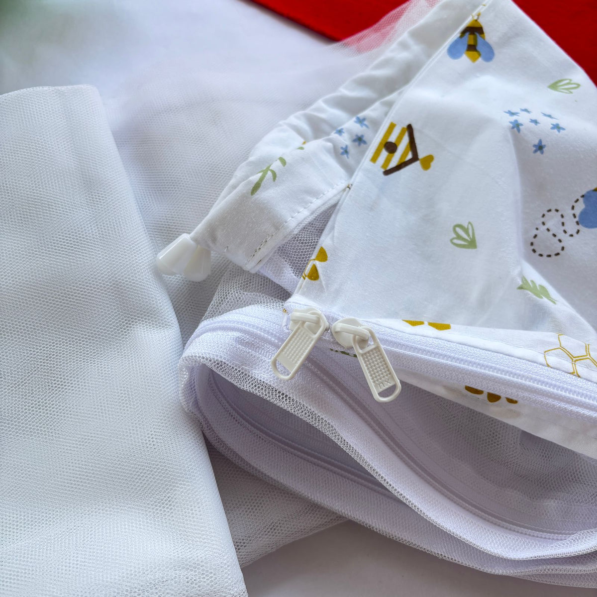 Baby Thottil / Cradle with Mosquito Net MN01 ( Honeybee )