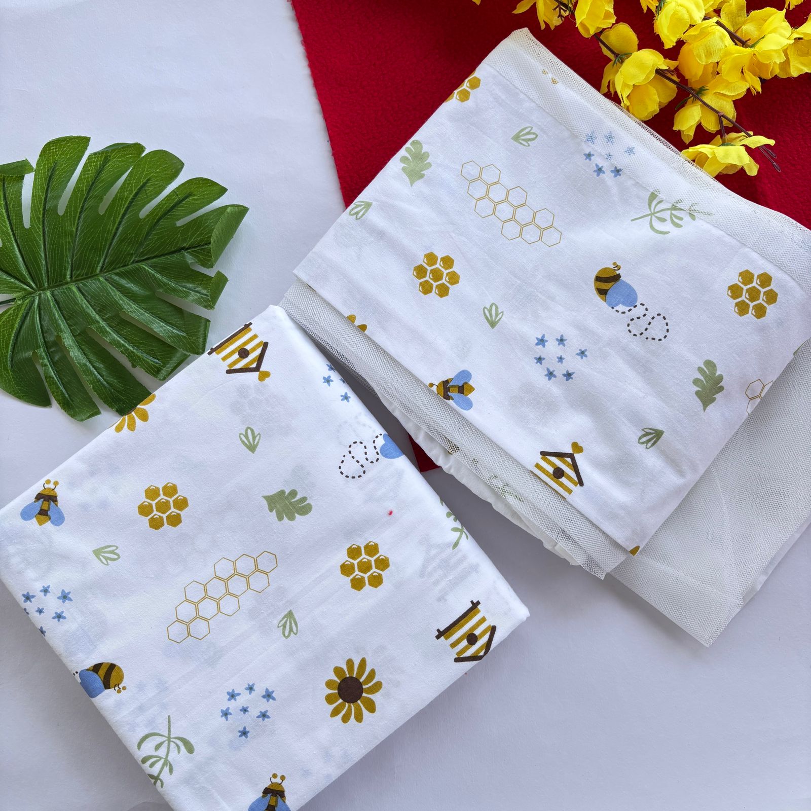 Baby Thottil / Cradle with Mosquito Net MN01