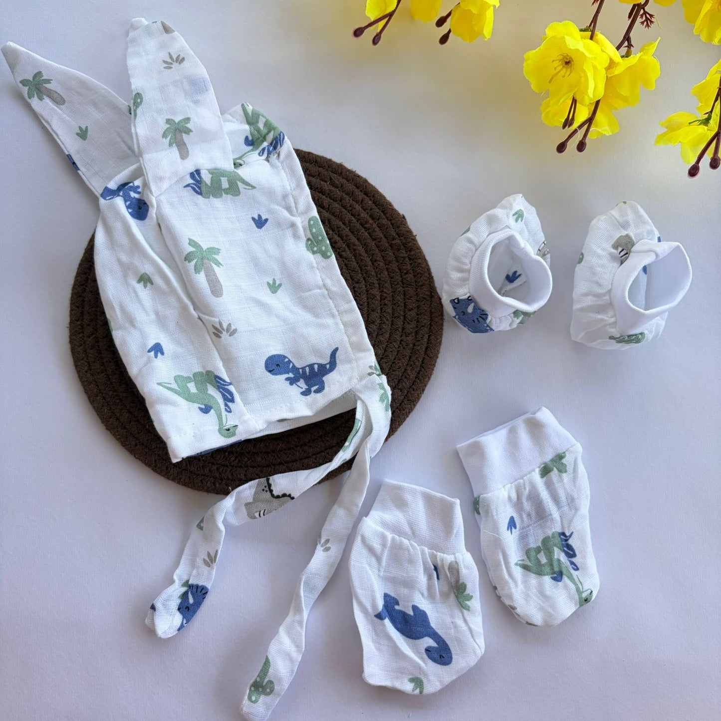 Muslin Cap Mitten and Booties Set MN01
