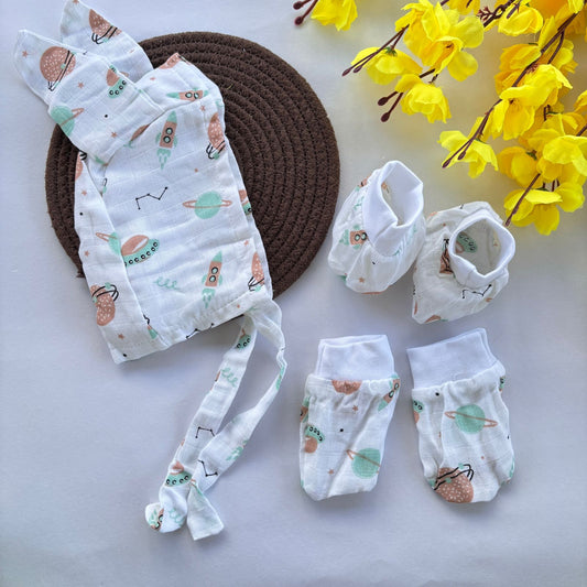 Muslin Cap Mitten and Booties Set MN01