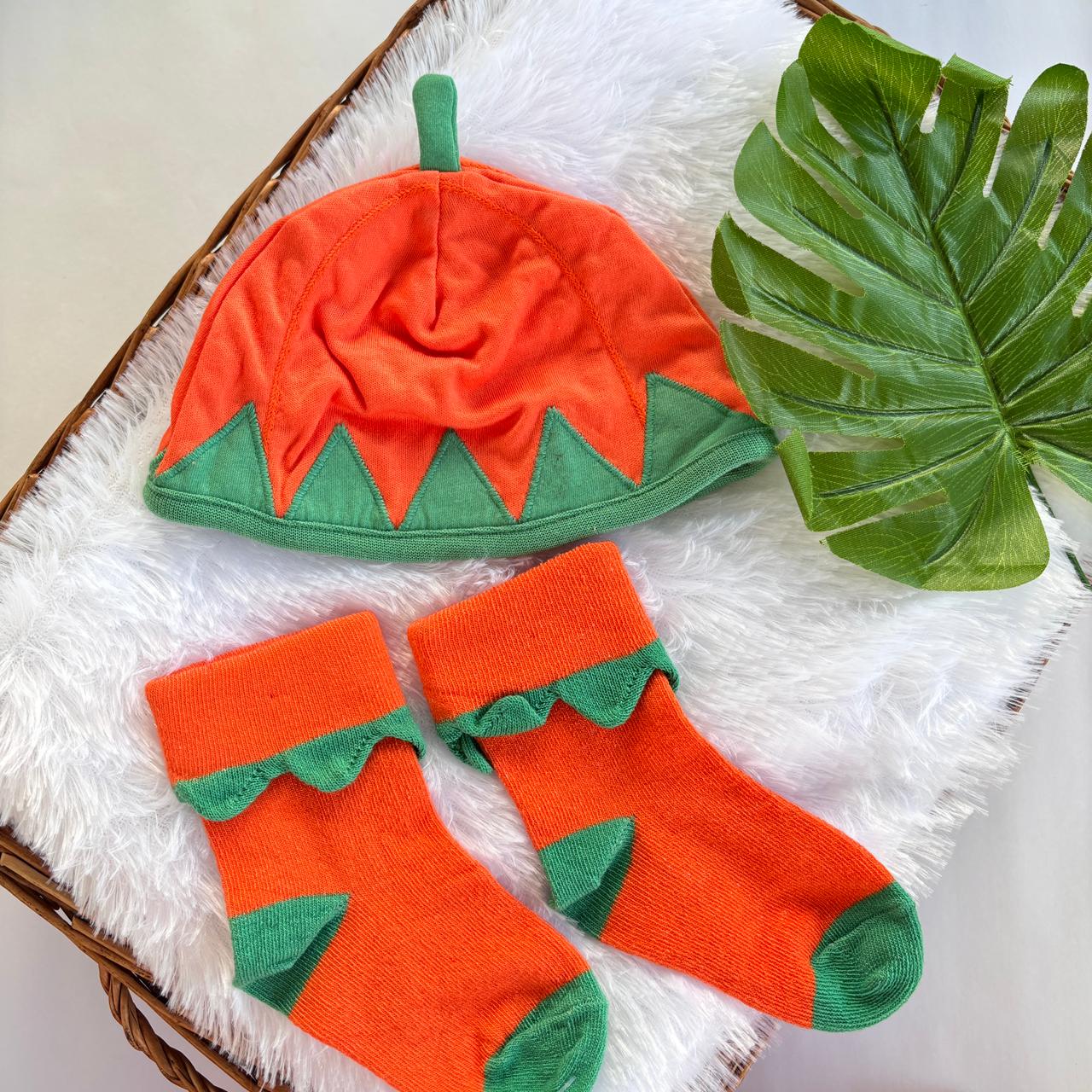 Baby Cap and Booties MN01