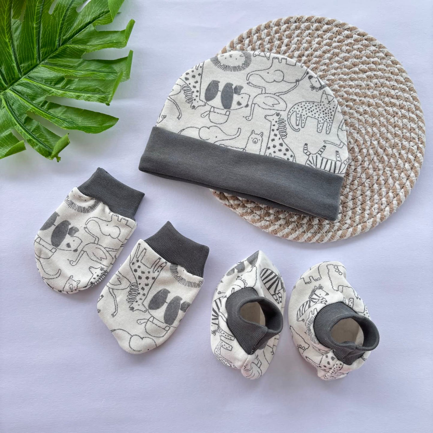 Cap Mitten and Booties Set MN01