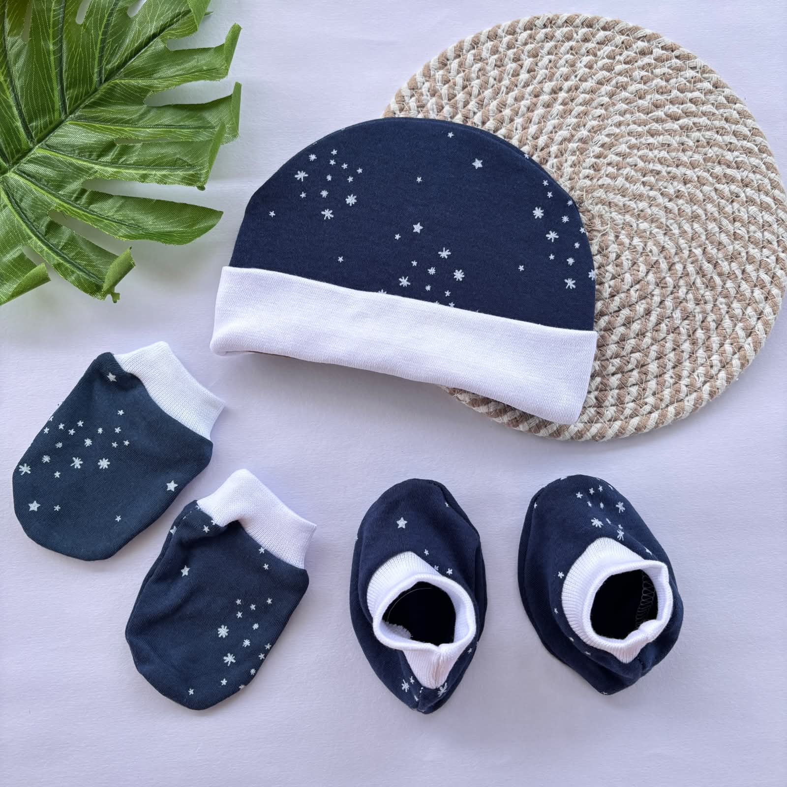 Cap Mitten and Booties Set MN01