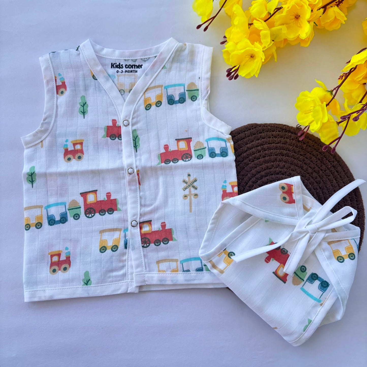 Premium Muslin Button jablas and Nappy set 5 pcs pack