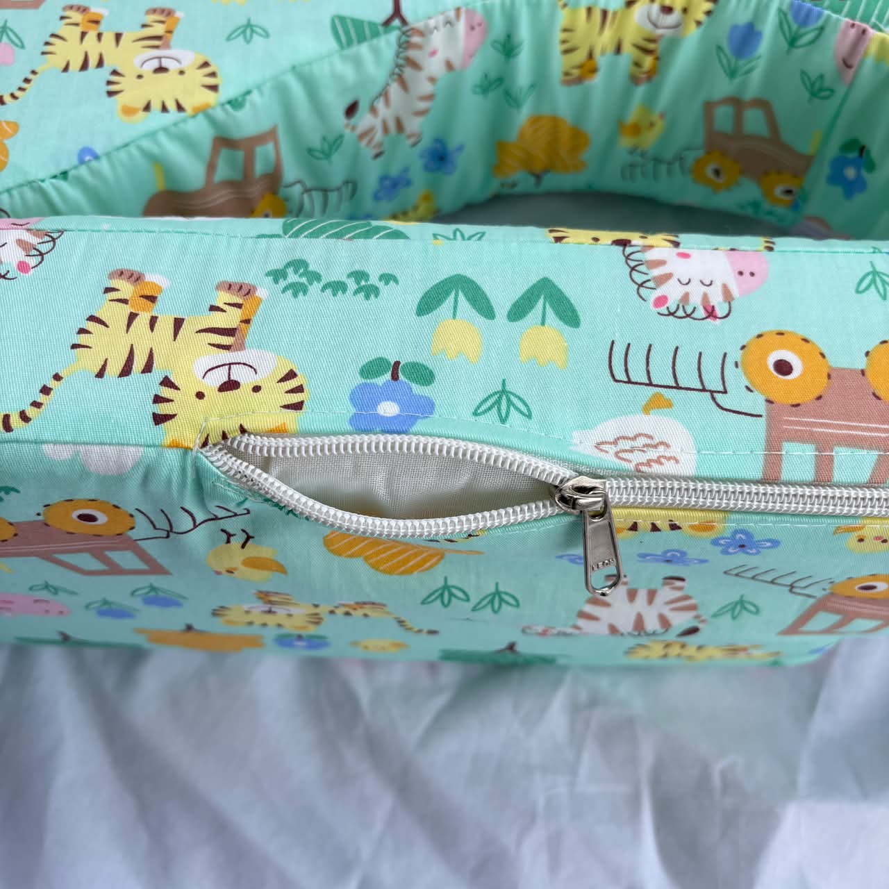 Baby Feeding Pillow MN01