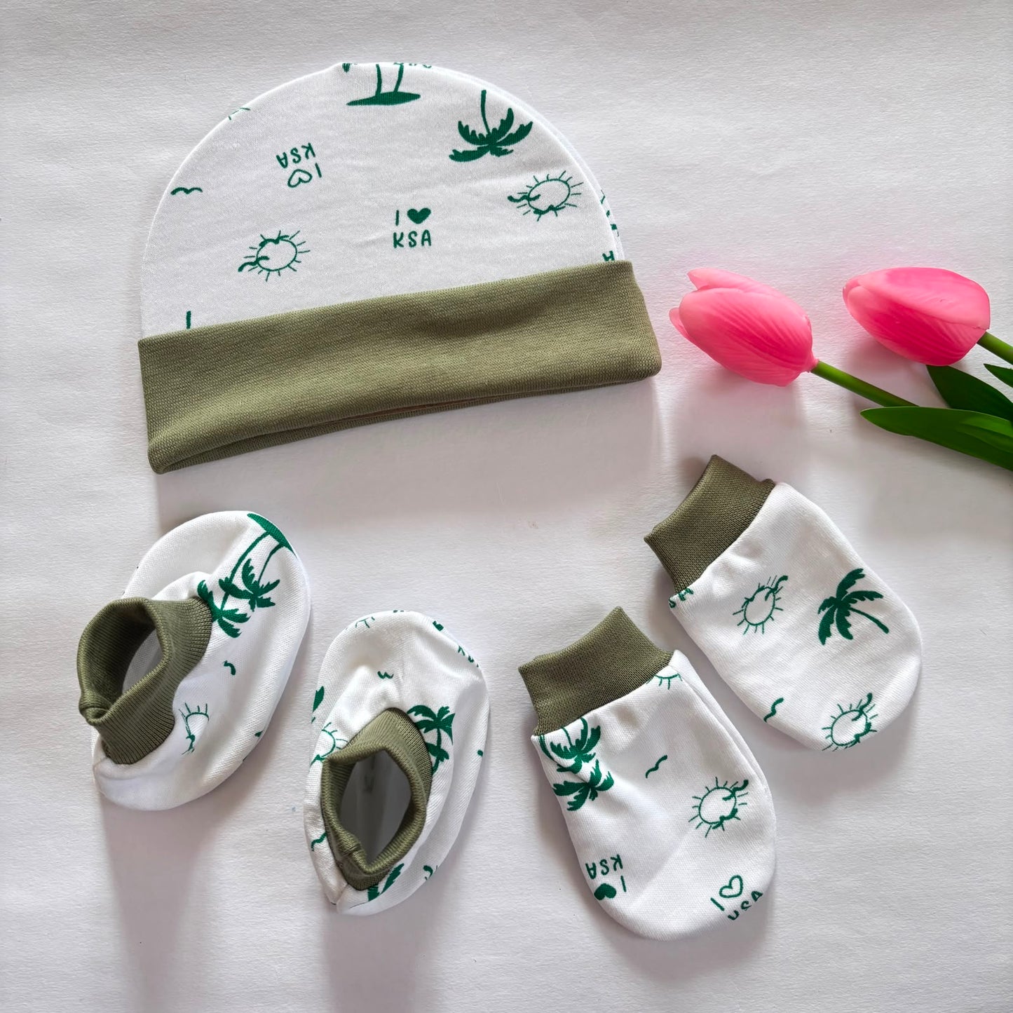 Cap Mitten and Booties Set MN01