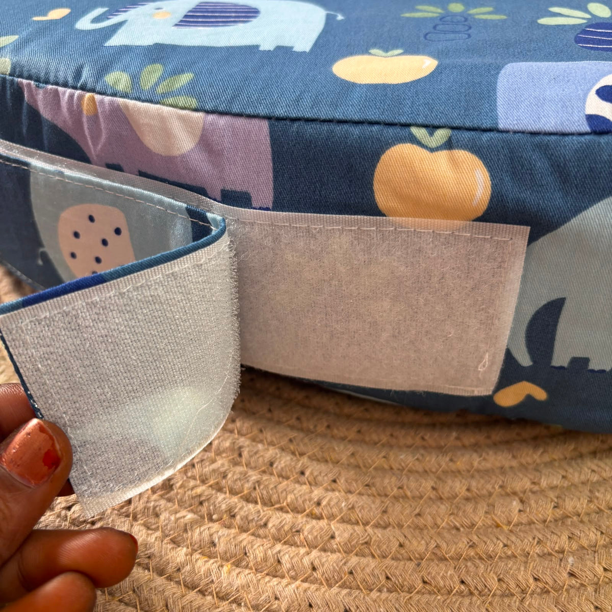 Baby Feeding Pillow MN01