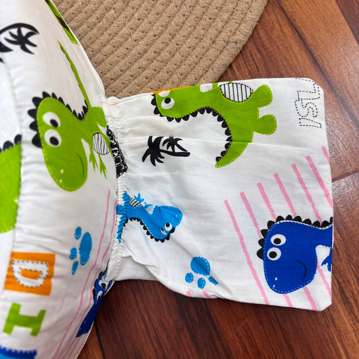 Baby Feeding Pillow MN01