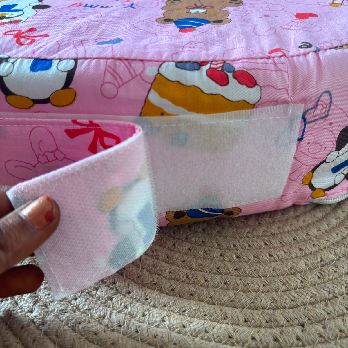 Baby Feeding Pillow MN01