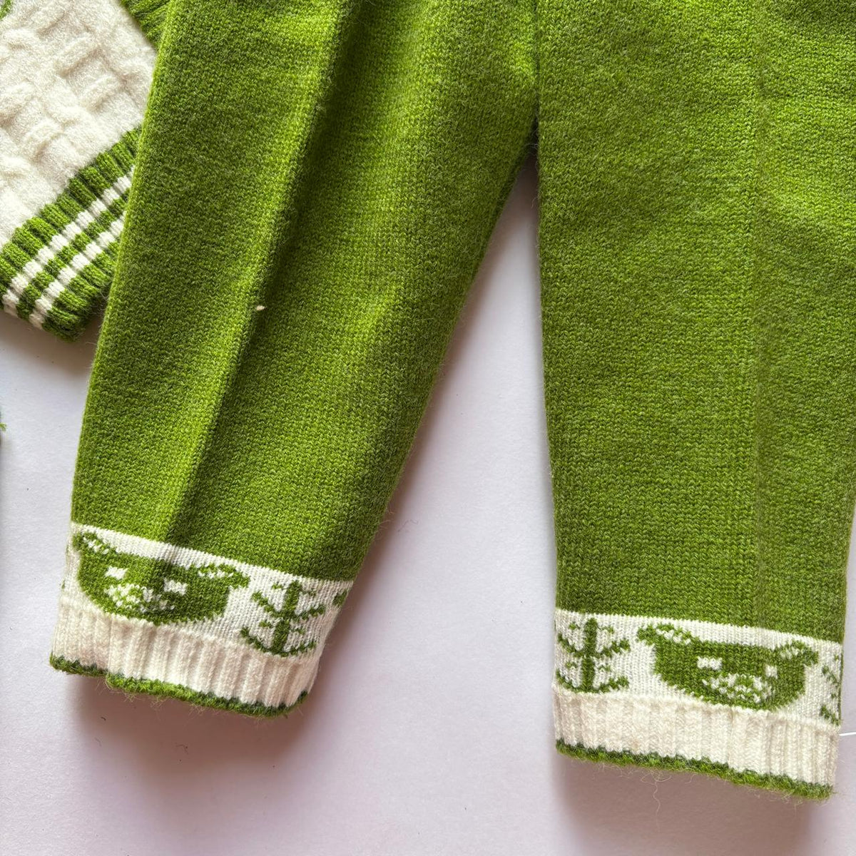 Woollen Sweater Set MN01
