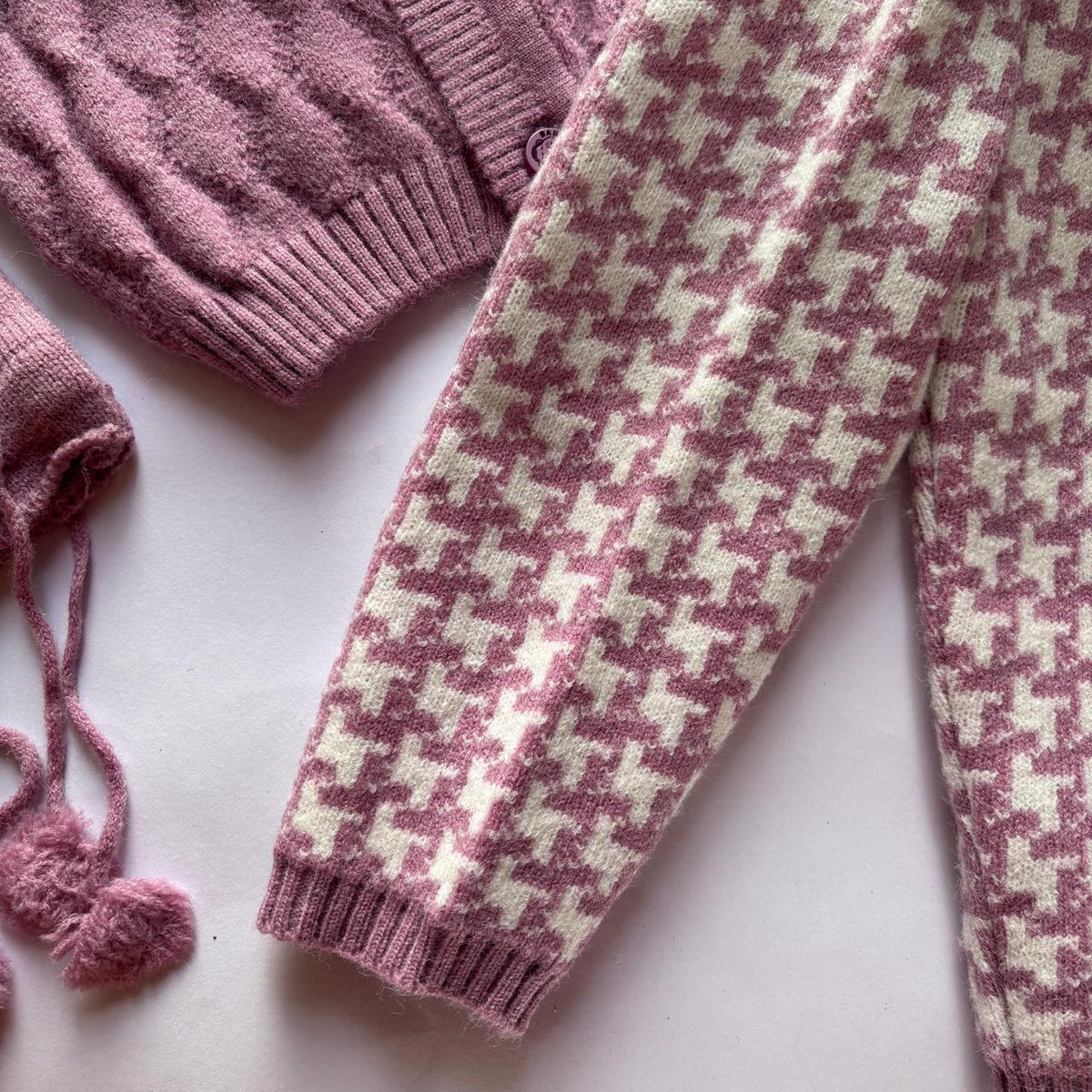 Woollen Sweater Set MN01