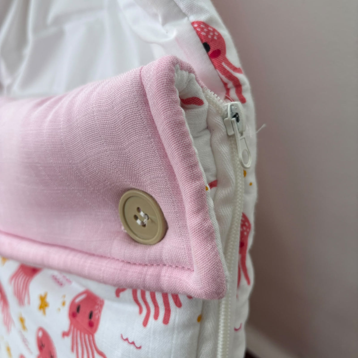 Premium Muslin Baby Carry Bed ( Jellyfish ) MN01