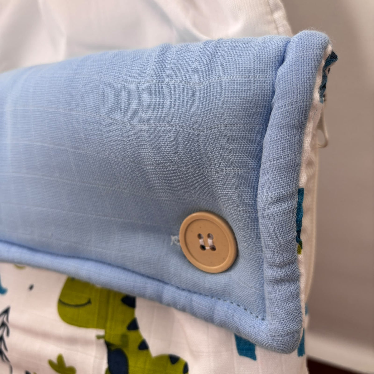 Baby Muslin Carry Bed ( Dino ) MN01