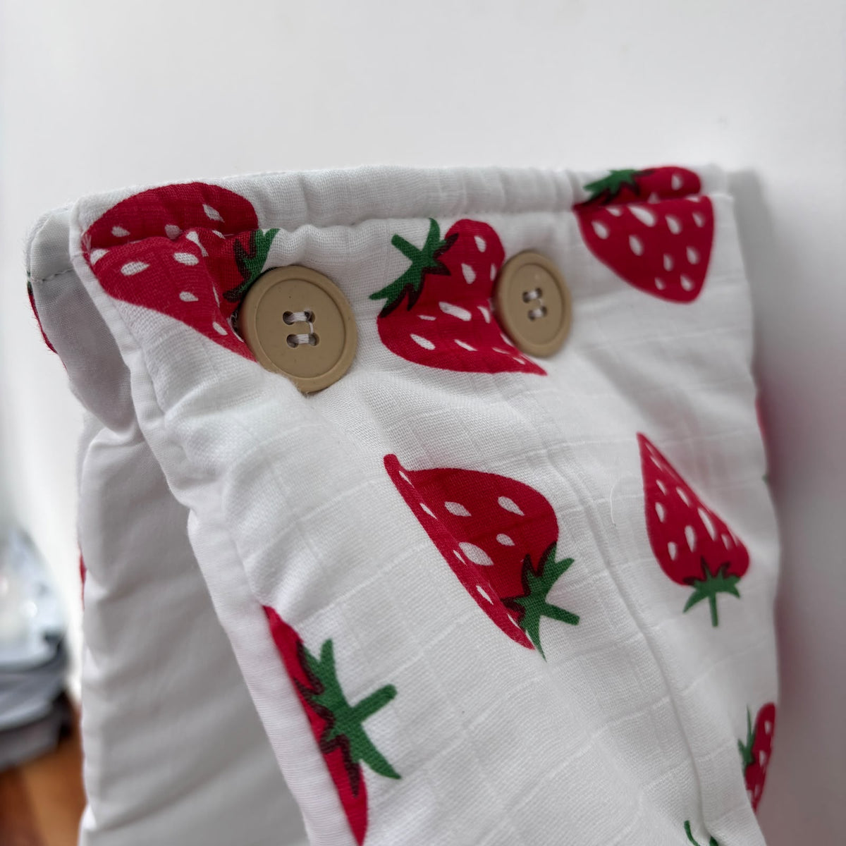 Premium Muslin Baby Carry Bed ( Strawberry ) MN01