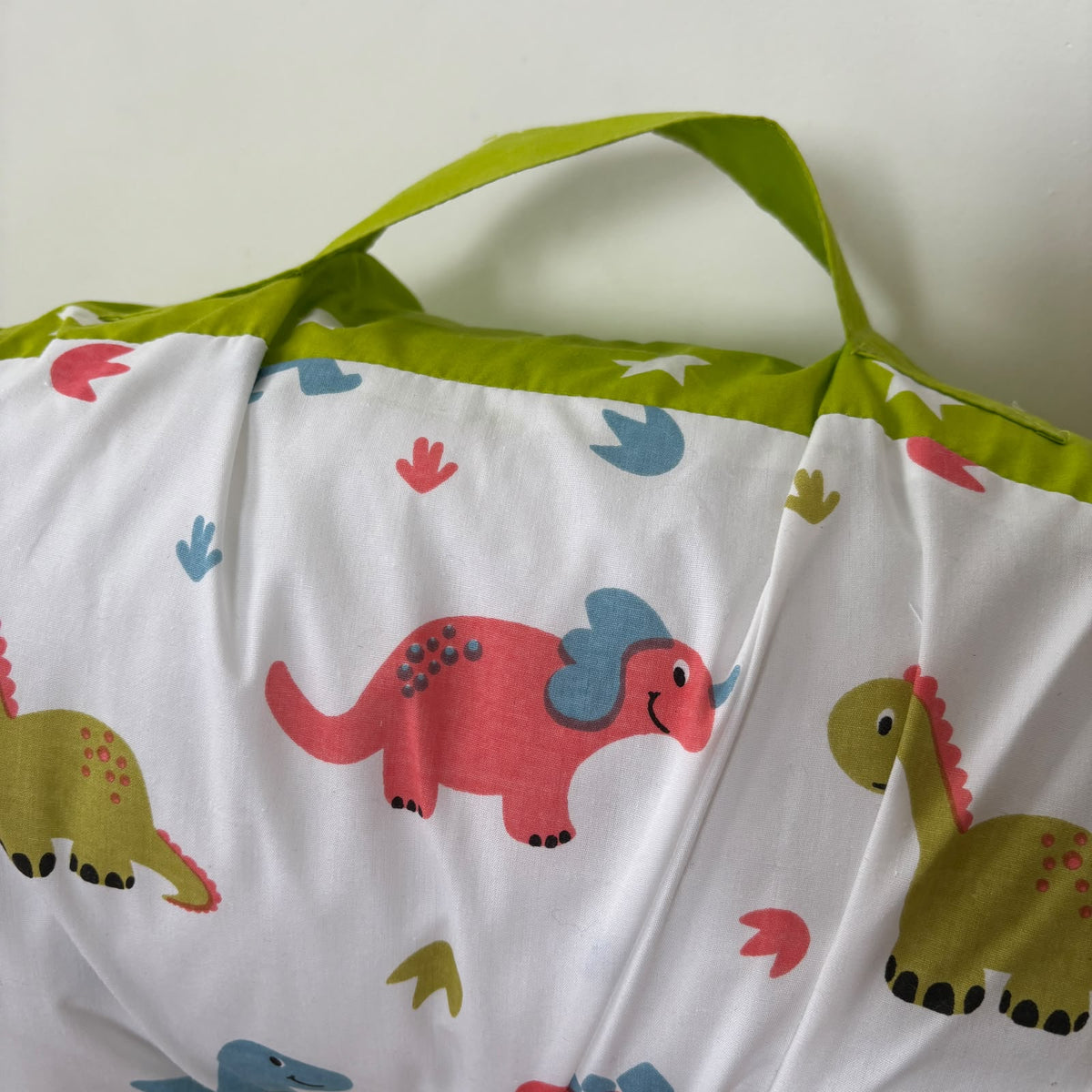 Feeding Pillow ( Dino ) MN01