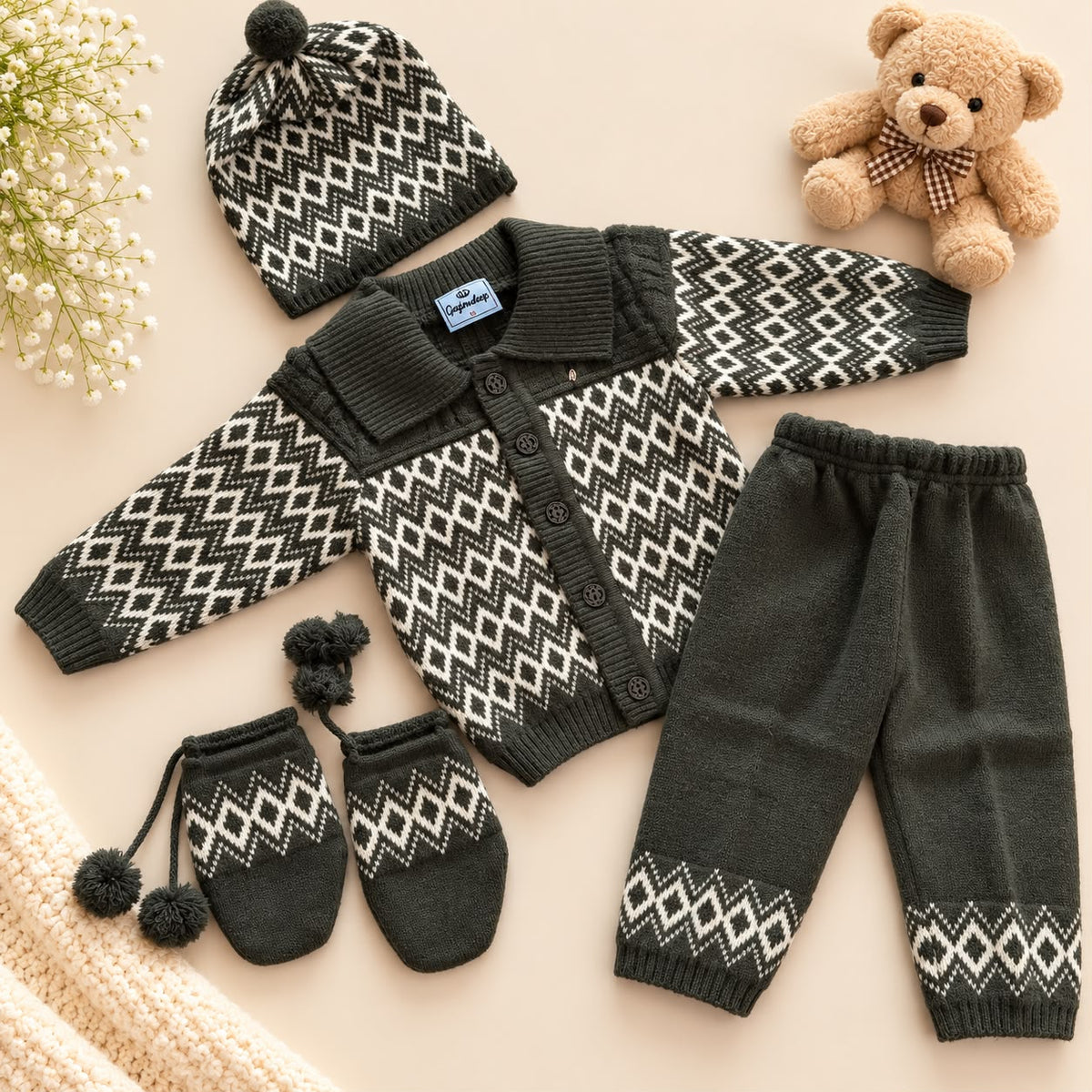 Woollen Sweater Set MN01