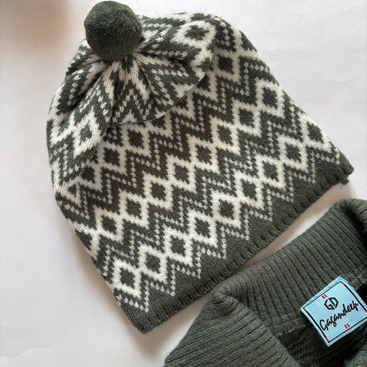 Woollen Sweater Set MN01