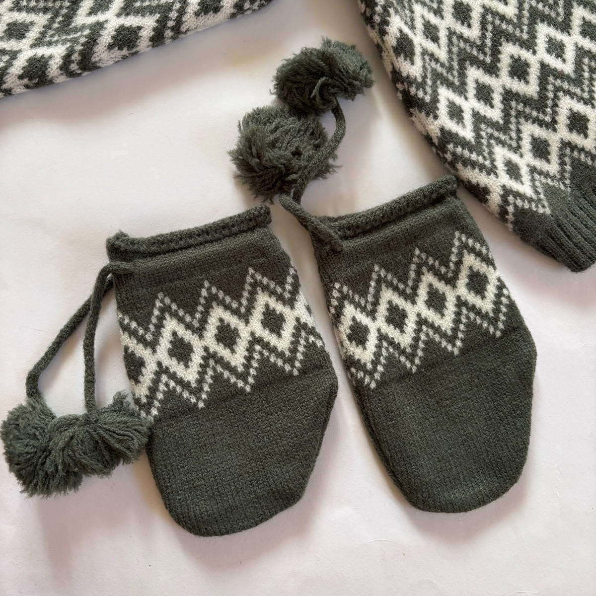 Woollen Sweater Set MN01
